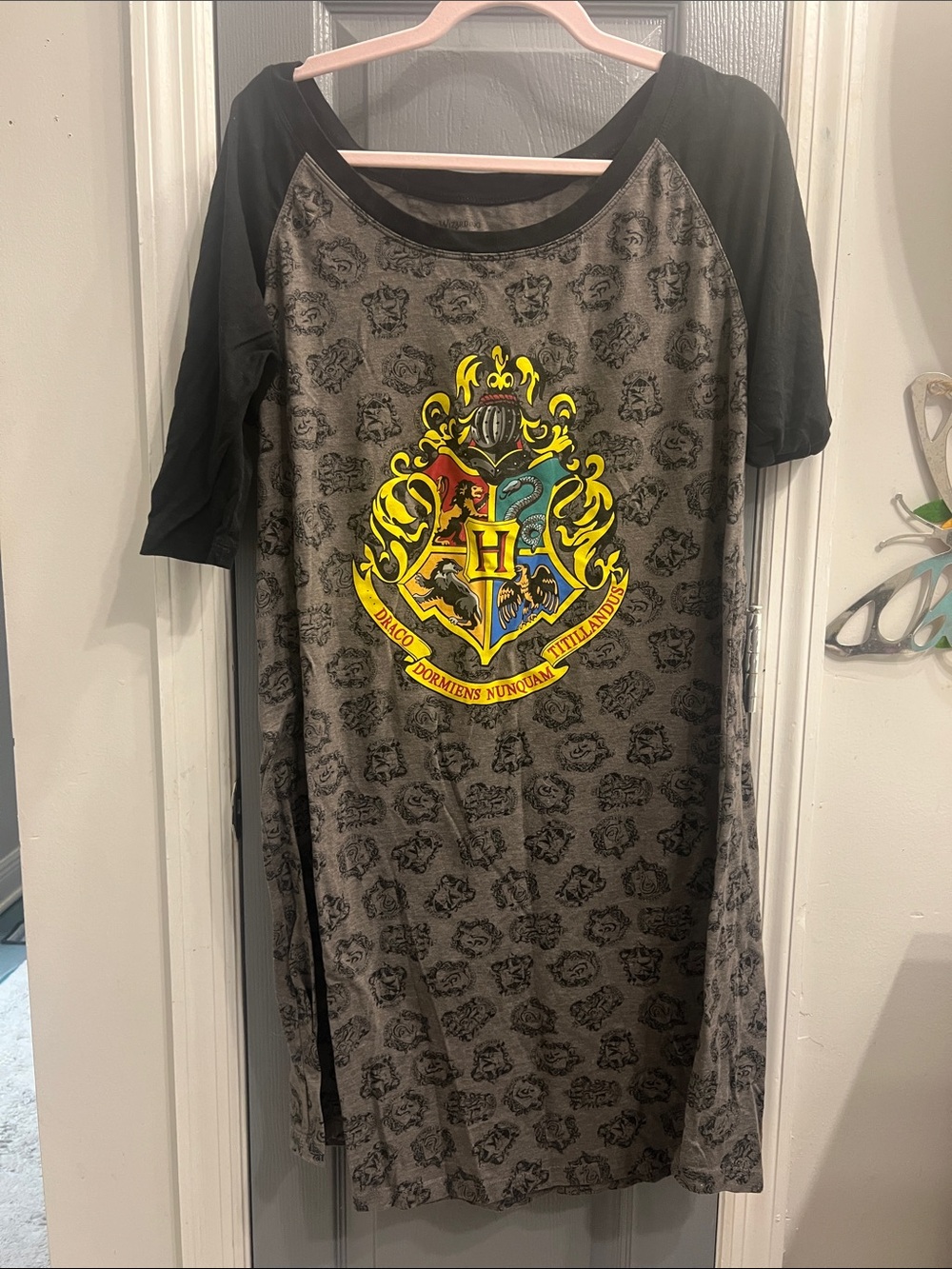 Warner Bros. Hogwarts Crest Raglan Dress - Gray, Black & Yellow